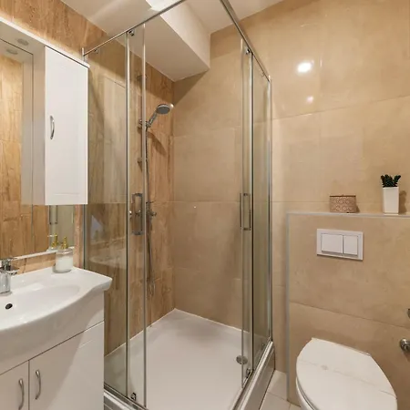 Centrooms Kovac 4*