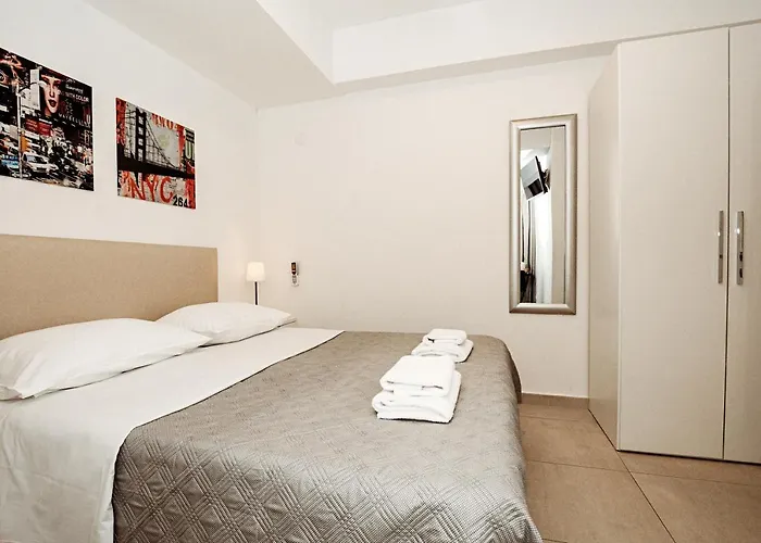 Centrooms Kovac Pensionat 4*