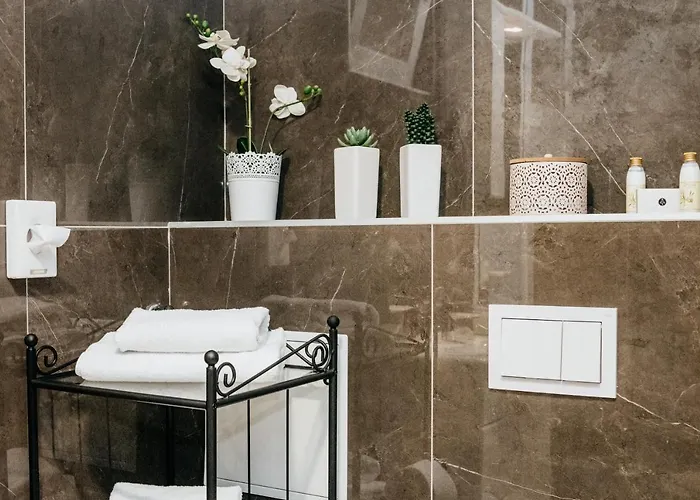 Centrooms Kovac Vendégház 4*