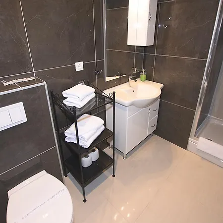 Centrooms Kovac 4*